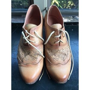 L’Artiste Agila Shoe